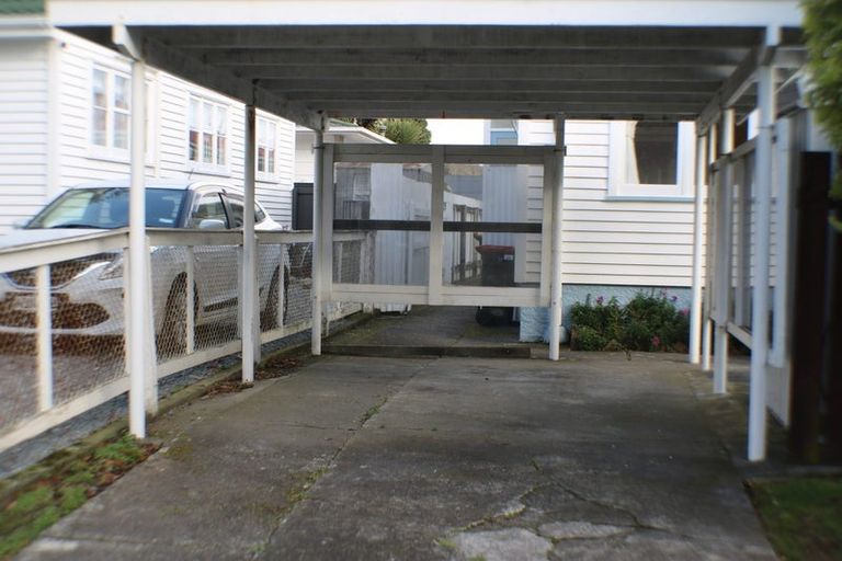 Photo of property in 9 Brown Grove, Fairfield, Lower Hutt, 5011