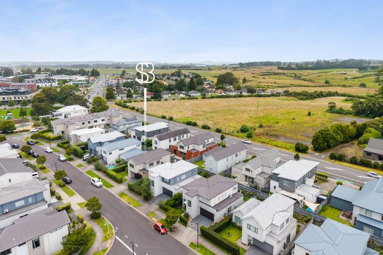 Photo of property in 44 Whenuapai Drive, Whenuapai, Auckland, 0618