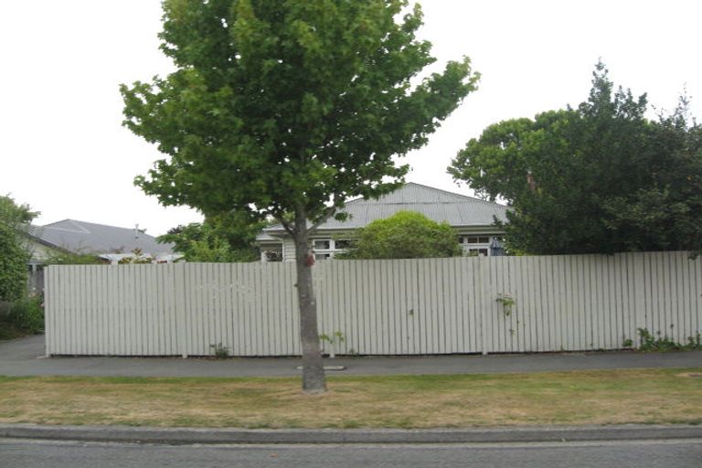 Photo of property in 60 Tomes Road, St Albans, Christchurch, 8052