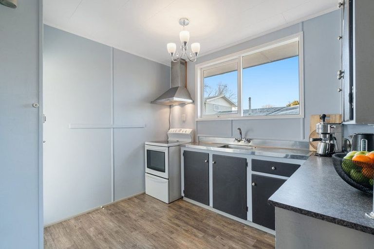 Photo of property in 34 Cramond Drive, Mangere East, Auckland, 2024