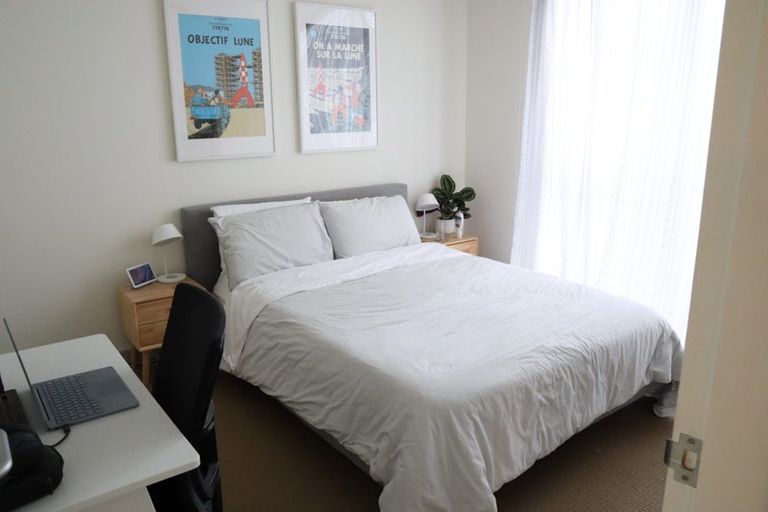 Photo of property in Terrace Heights Apartments, 2/163p The Terrace, Wellington Central, Wellington, 6011