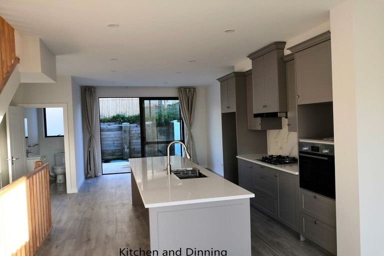 Photo of property in 29 Lawson Creek Street, Massey, Auckland, 0614