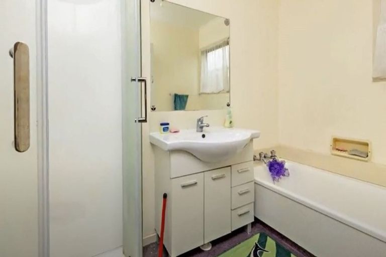 Photo of property in 17 Trounson Avenue, Clendon Park, Auckland, 2103