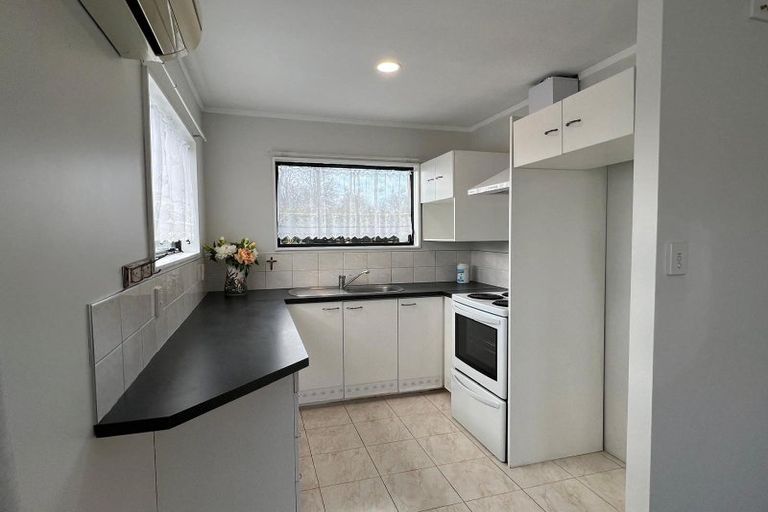 Photo of property in 1/1 Taikata Road, Te Atatu Peninsula, Auckland, 0610