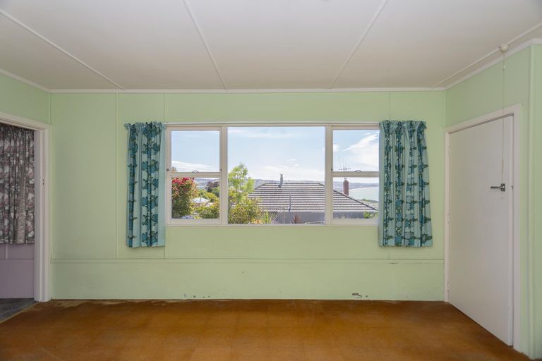 Photo of property in 24 Avon Street, South Hill, Oamaru, 9400