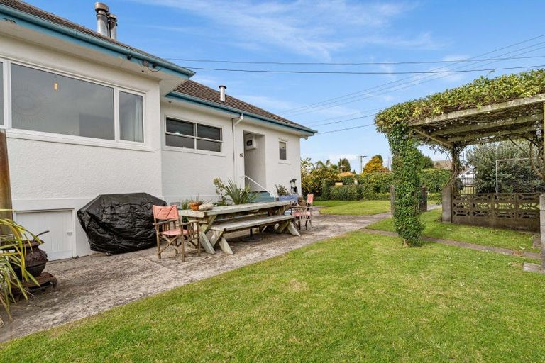 Photo of property in 55 Queen Street, Te Puke, 3119