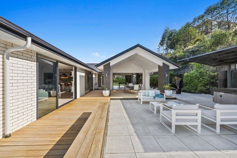 Photo of property in 99 Stoneridge Terrace, Whitford, Manurewa, 2576