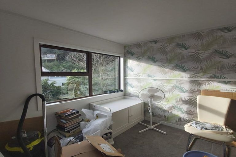 Photo of property in 2/249 Muritai Road, Eastbourne, Lower Hutt, 5013