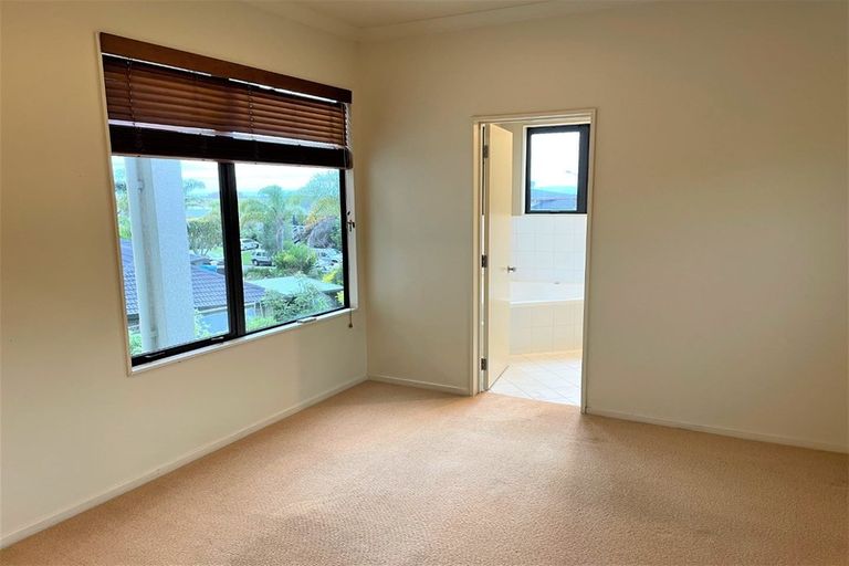 Photo of property in 75 Churchill Drive, Taradale, Napier, 4112