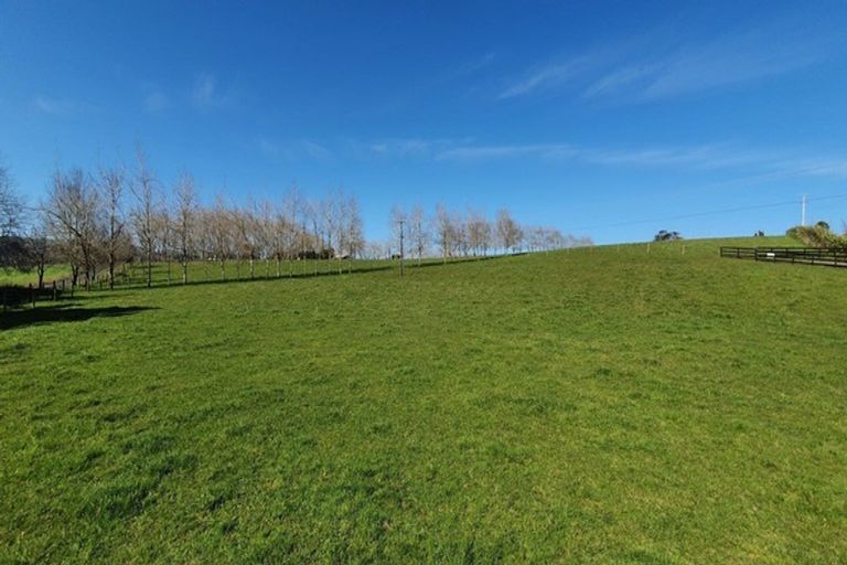 Photo of property in 105 Matakotea Road, Raglan, 3295