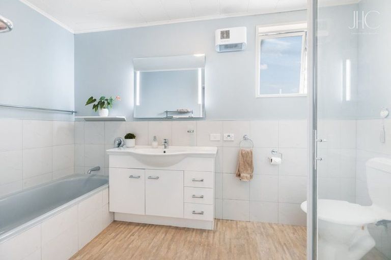 Photo of property in 3 Coleraine Street, Cromwell, 9310