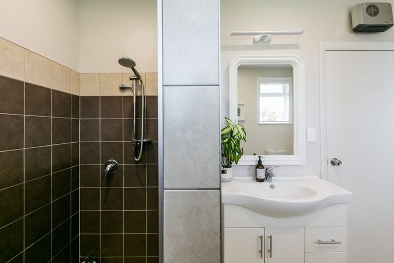 Photo of property in 54 Saint Georges Road, Karamu, Hastings, 4172