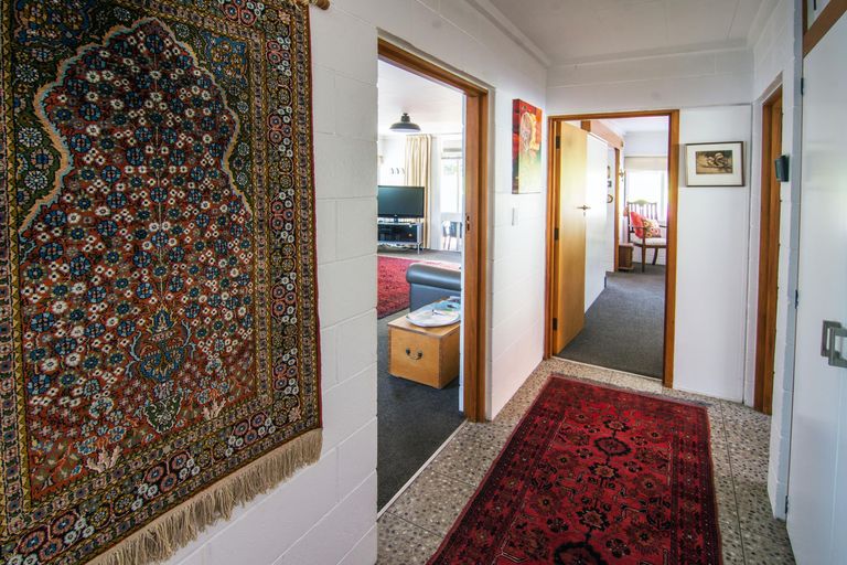 Photo of property in 17 Queen Alexandra Street, Lansdowne, Masterton, 5810