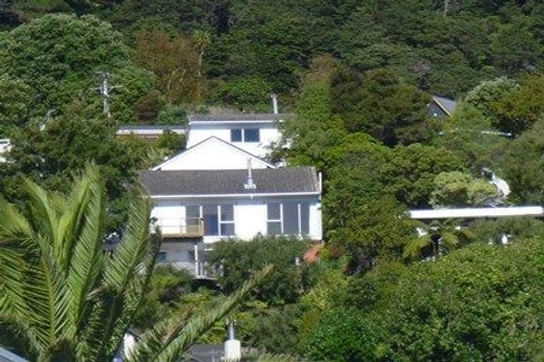 Photo of property in 36 Walter Road, Lowry Bay, Lower Hutt, 5013