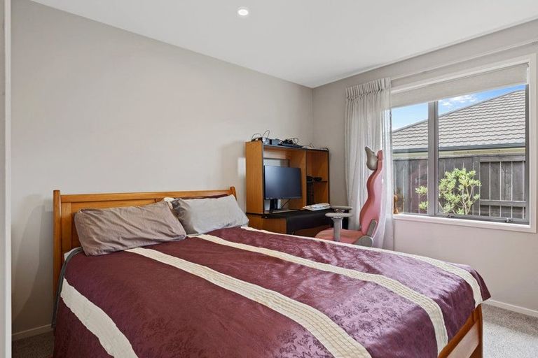 Photo of property in 128 Puhirake Crescent, Pyes Pa, Tauranga, 3112