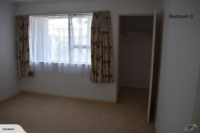 Photo of property in 47a Whites Line West, Woburn, Lower Hutt, 5010