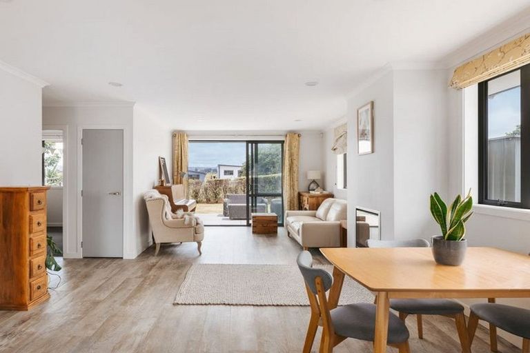 Photo of property in Waterview Estate, 8/4 Greystone Place, Omokoroa, 3114