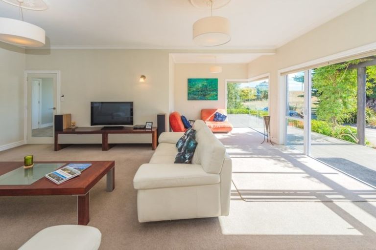Photo of property in 8a Tirimoana Place, Otamatea, Whanganui, 4501