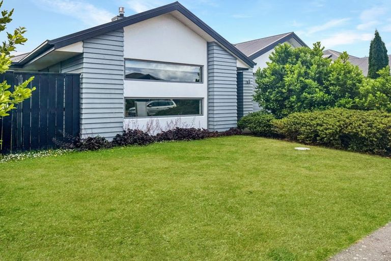 Photo of property in 8 Urihia Street, Marshland, Christchurch, 8083