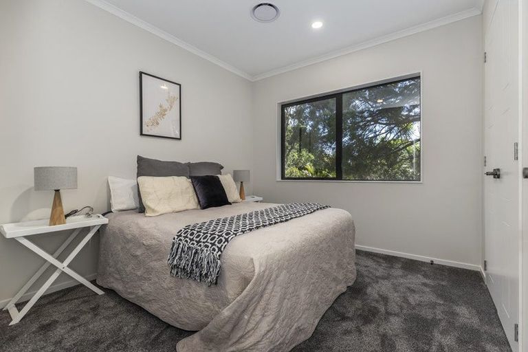 Photo of property in 2a Hughs Way, Flat Bush, Auckland, 2019