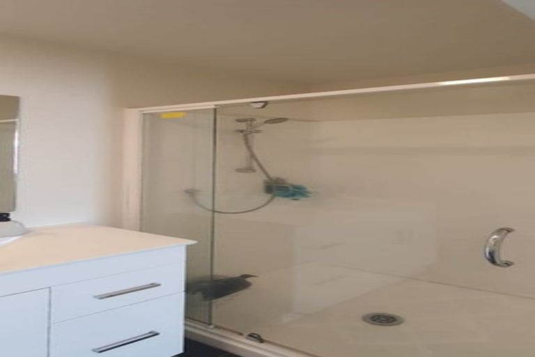 Photo of property in 61 Grove Road, Papakura, 2110