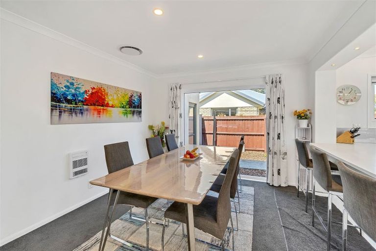 Photo of property in 65 Coolspring Way, Redwood, Christchurch, 8051