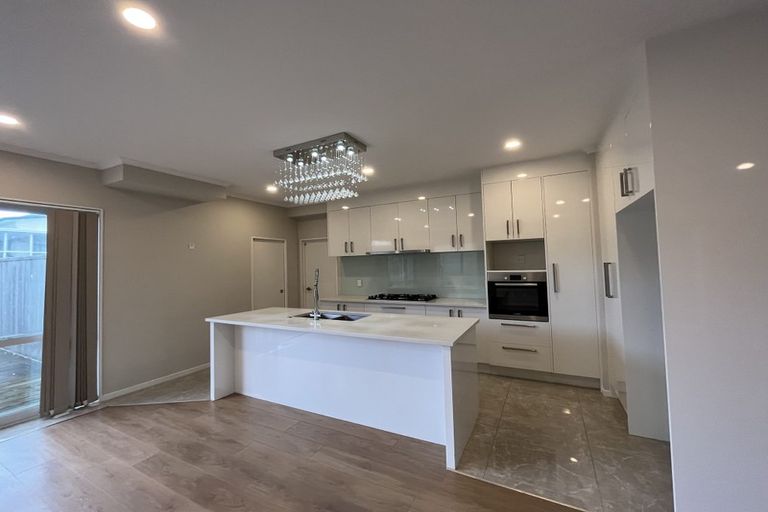 Photo of property in 23 Tinaku Road, Flat Bush, Auckland, 2019