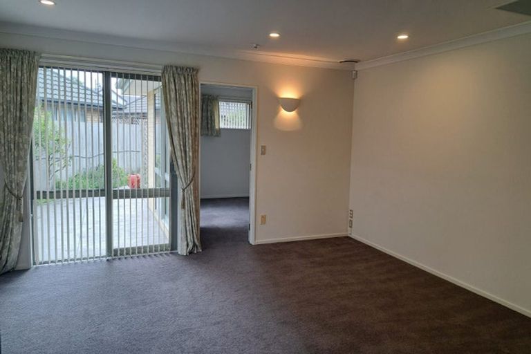 Photo of property in 3 Dunmurry Place, Casebrook, Christchurch, 8051