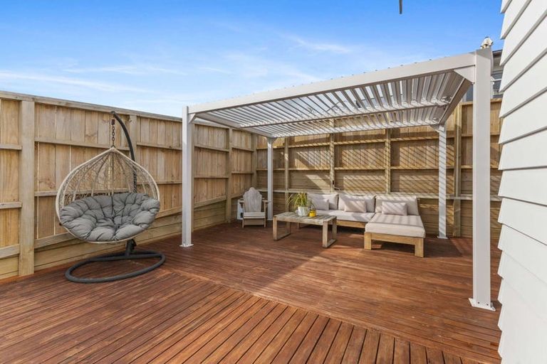 Photo of property in 13a Heta Road, Highlands Park, New Plymouth, 4312
