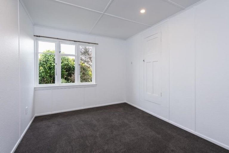 Photo of property in 71 Cockayne Road, Khandallah, Wellington, 6035
