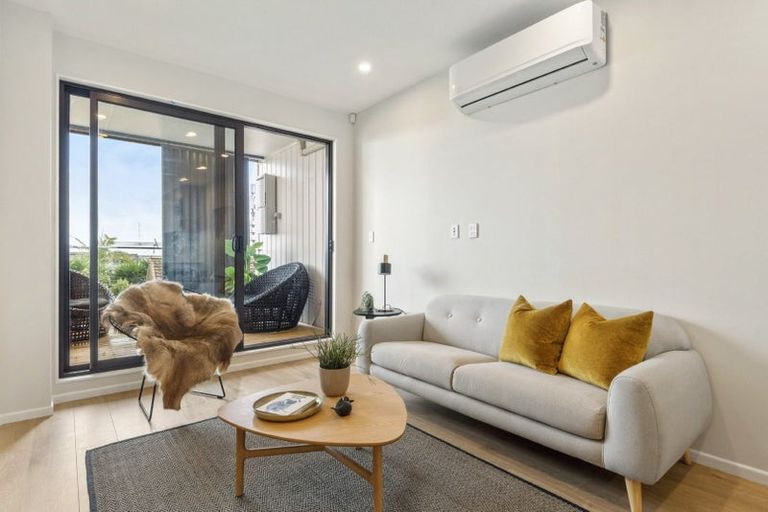 Photo of property in 5/14 Williamson Avenue, Belmont, Auckland, 0622