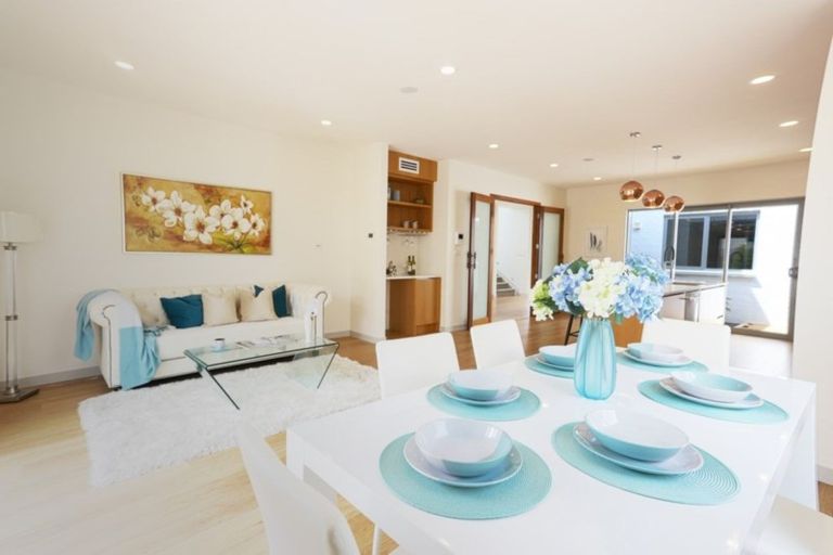 Photo of property in 10 Miller Rise, Silverdale, 0932