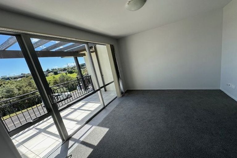 Photo of property in 3/17 Waihi Way, East Tamaki, Auckland, 2013