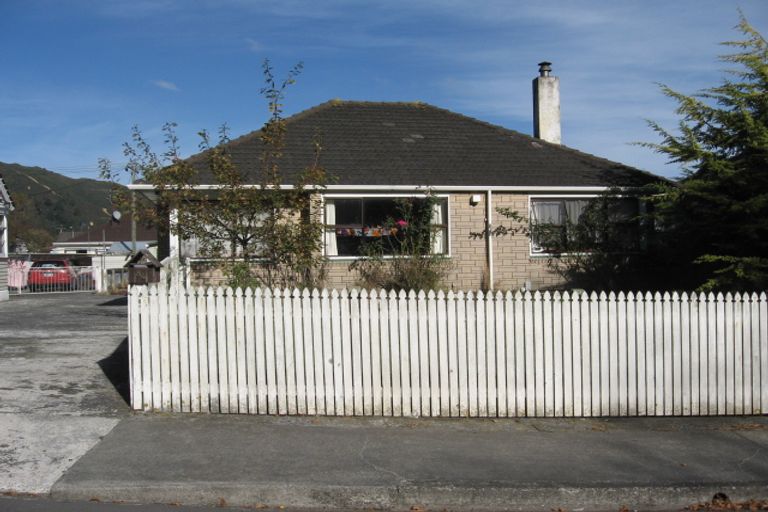 Photo of property in 84 Kowhai Street, Naenae, Lower Hutt, 5011