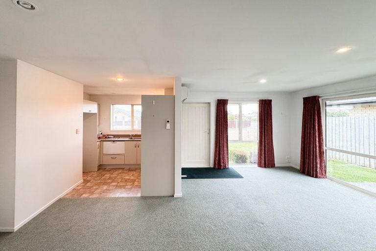 Photo of property in 6 Oakridge Street, Halswell, Christchurch, 8025