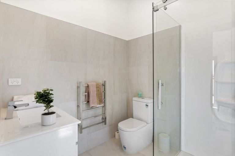 Photo of property in 50 Greenfield Drive, Western Heights, Hamilton, 3200