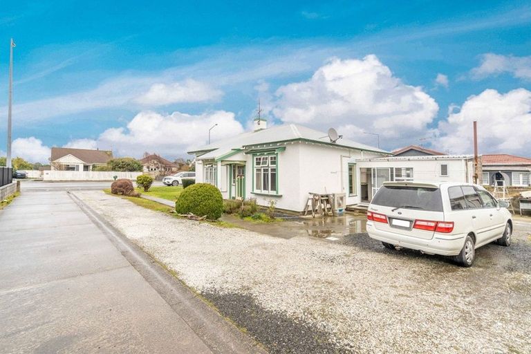 Photo of property in 374 Tay Street, Turnbull Thomson Park, Invercargill, 9810
