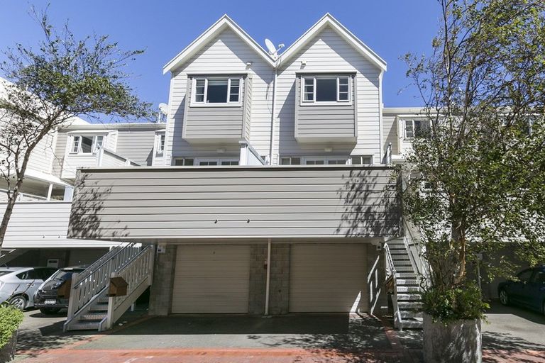 Photo of property in 39 Little George Street, Thorndon, Wellington, 6011