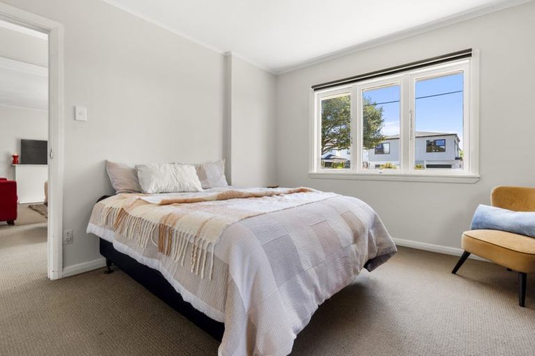 Photo of property in 146 Seabrook Avenue, New Lynn, Auckland, 0600