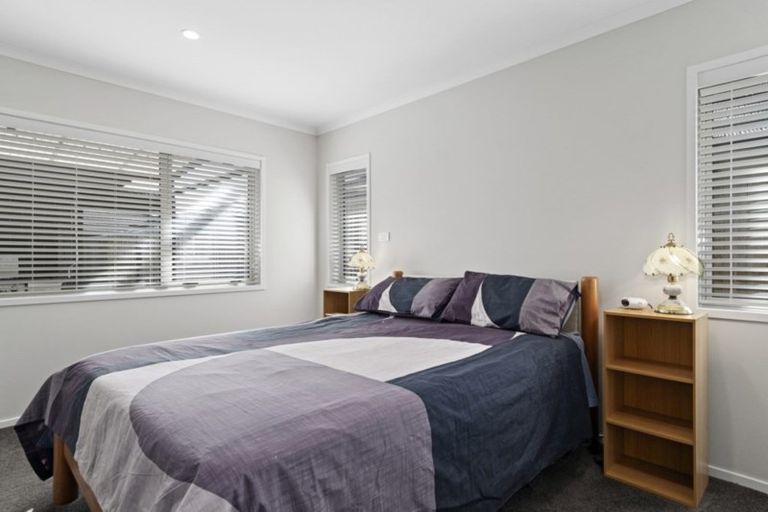 Photo of property in 15 Kahuparere Crescent, Pyes Pa, Tauranga, 3112