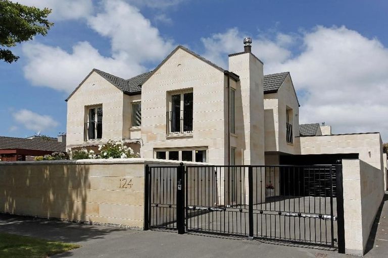 Photo of property in 124 Rugby Street, Merivale, Christchurch, 8014