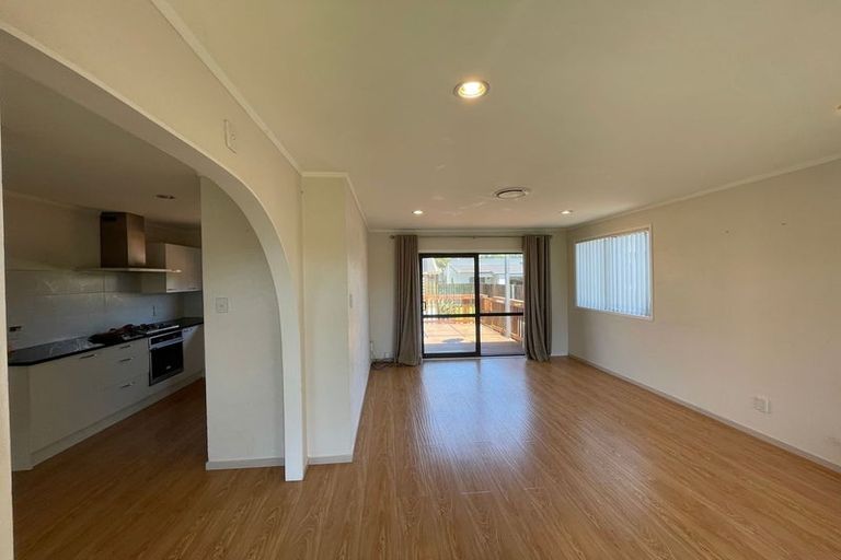 Photo of property in 79 Sunderlands Road, Half Moon Bay, Auckland, 2012