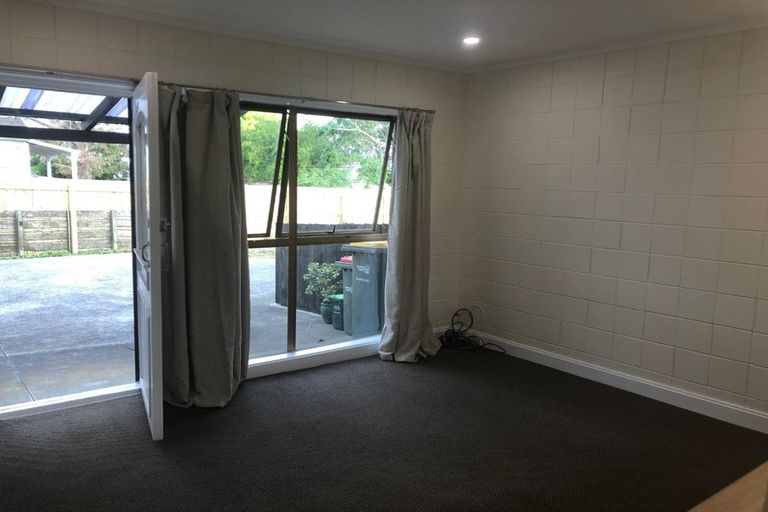 Photo of property in 1/35 Trentham Road, Papakura, 2110