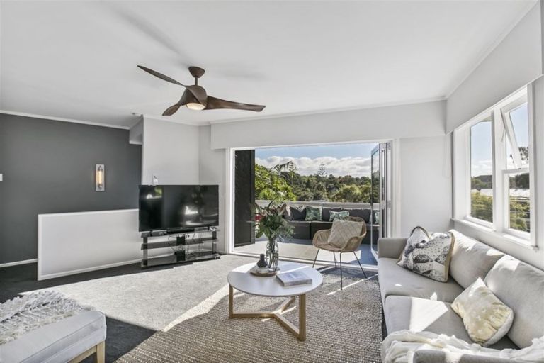 Photo of property in 75 Saffron Street, Birkdale, Auckland, 0626