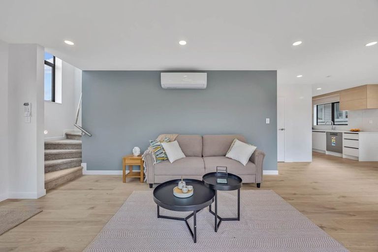 Photo of property in 20a Seine Road, Forrest Hill, Auckland, 0620