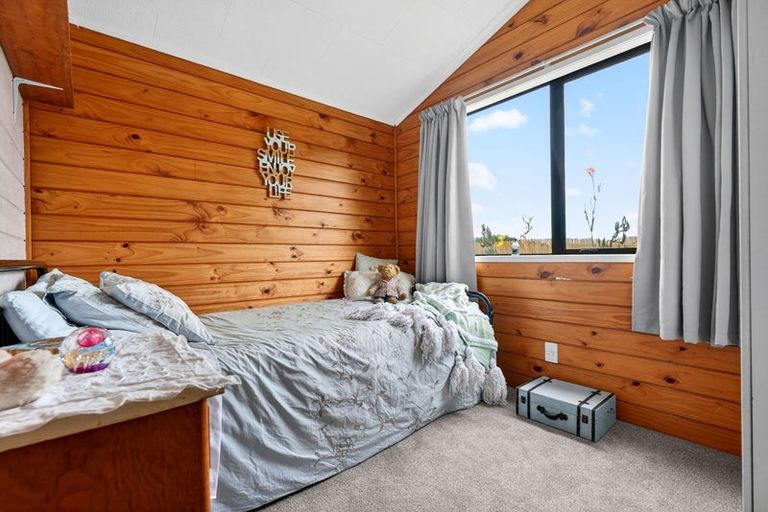 Photo of property in 203a Parkhurst Road, Parakai, 0830