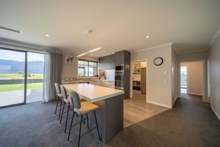 Photo of property in 21 Red Deer Place, Te Anau, 9600