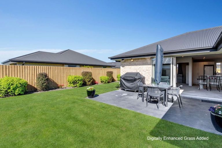 Photo of property in 22 Bradwell Crescent, Halswell, Christchurch, 8025