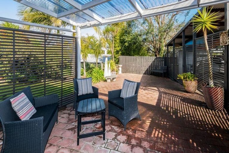 Photo of property in 63 Marendellas Drive, Bucklands Beach, Auckland, 2014