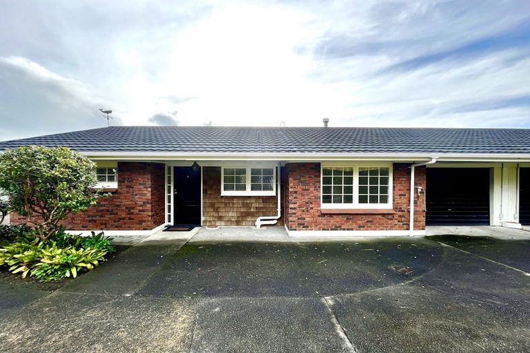 Photo of property in 1/18 Chilton Place, Howick, Auckland, 2014